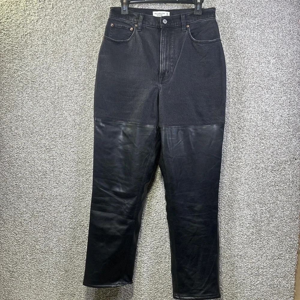 Abercrombie & Fitch 90s Straight Jeans Womens 30 Charcoal Faux Leather High Rise